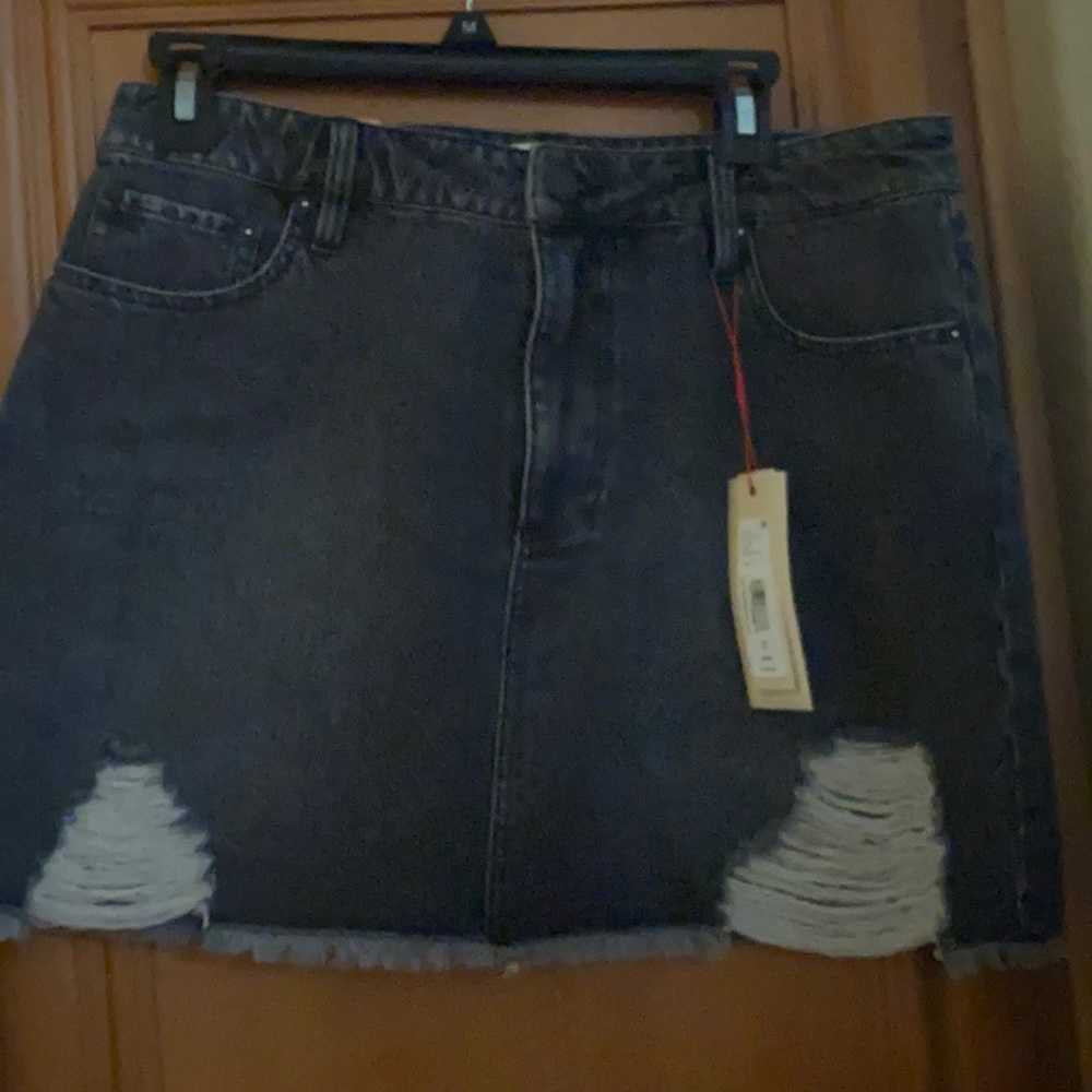 denim mini skirt 🔥